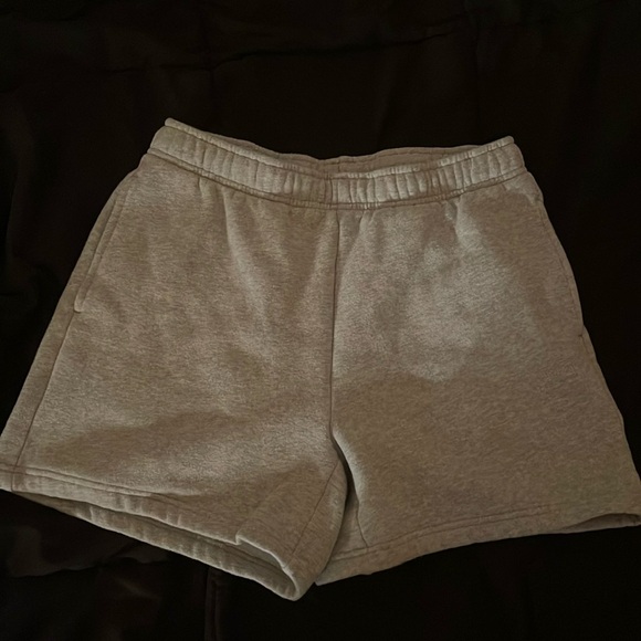 Aritzia Pants - Aritzia Sweatfleece Mega Fit Size Small 'Heather Chrome'